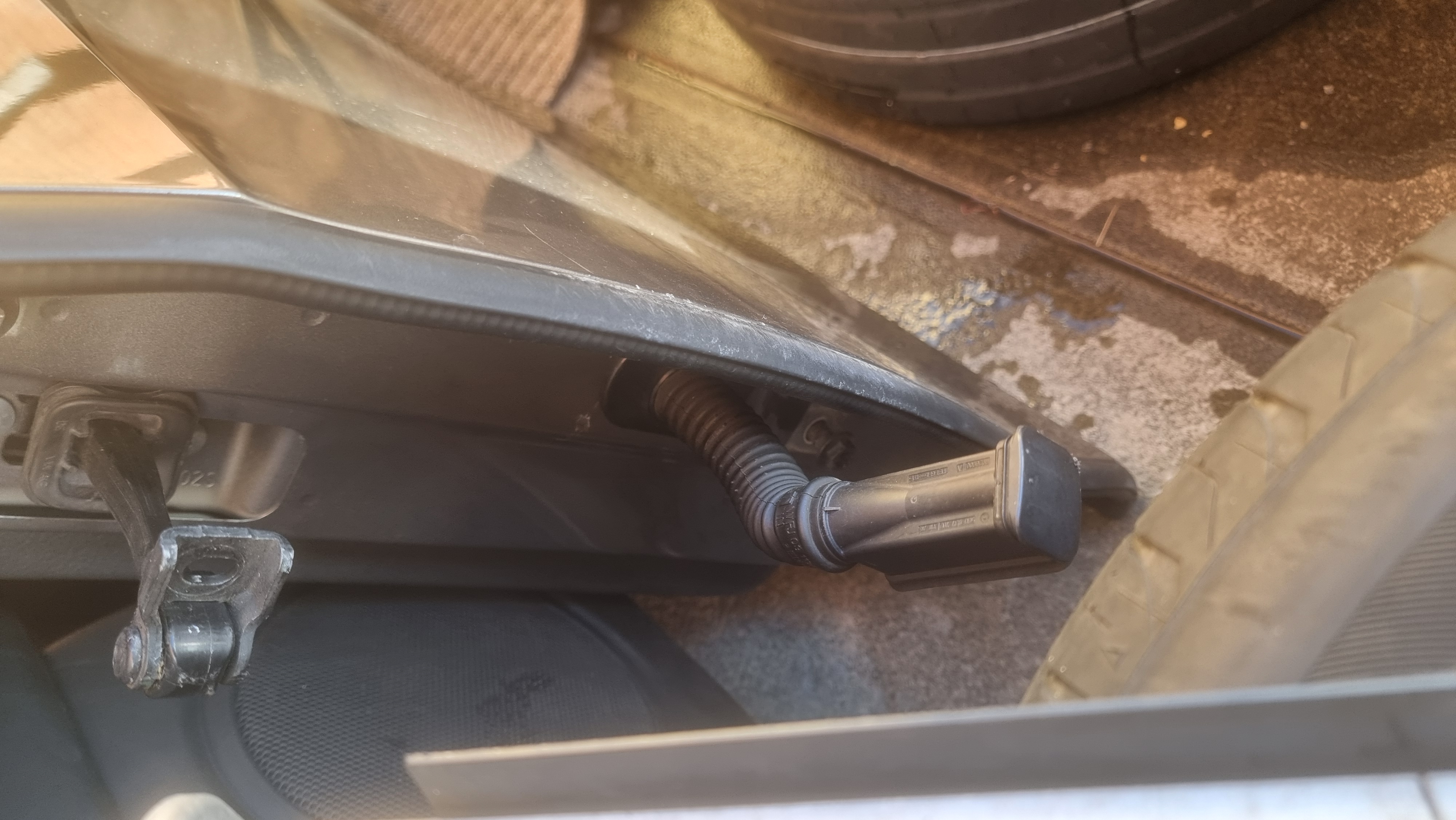 2014-2019 Vw golf left rear do